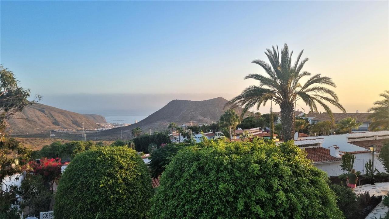 Villa Azure Horizon And Breeze - Panoramic Ocean View And Heated Pool Чайофа Экстерьер фото